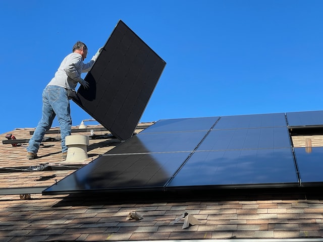 Placas solares para autossuficiência elétrica 